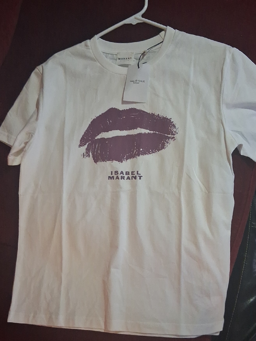 NWT Unisex Isabel Marant Crew Neck White Tee with Lip Graphic Print - Picture 2 of 5